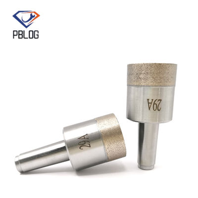 PBLOG Partículas de diamante combinadas numa broca de vidro