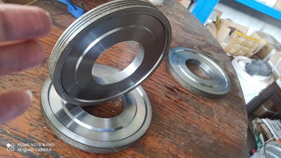 Rodas de diamante de dupla ranhura afiadas e duráveis para máquinas de dupla borda redonda